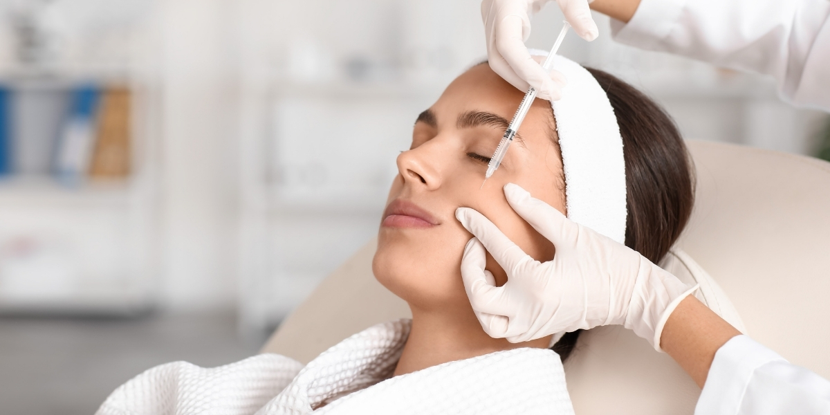 PREENCHIMENTO DE ÁCIDO HIALURÔNICO: O QUE VOCÊ PODE SENTIR?